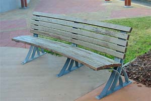 Outdoor Structures Australia - Curved Saltwater seat