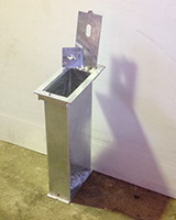 Timber bollard in removable base