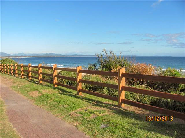 Outdoor Structures Australia - Three Rail ‘Heavy Duty’ Post & Rail fence