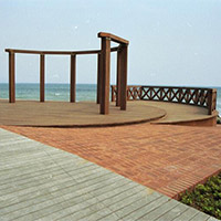 Kitashi Moura Seafront Boardwalk